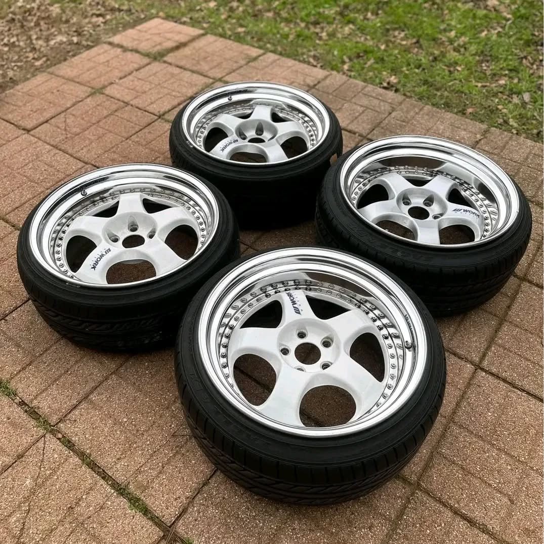 OEM Lexus LS 500 Staggered Powder-Coated Wheels & Tires – Precision, Luxury, and Performance Combined - Image 3