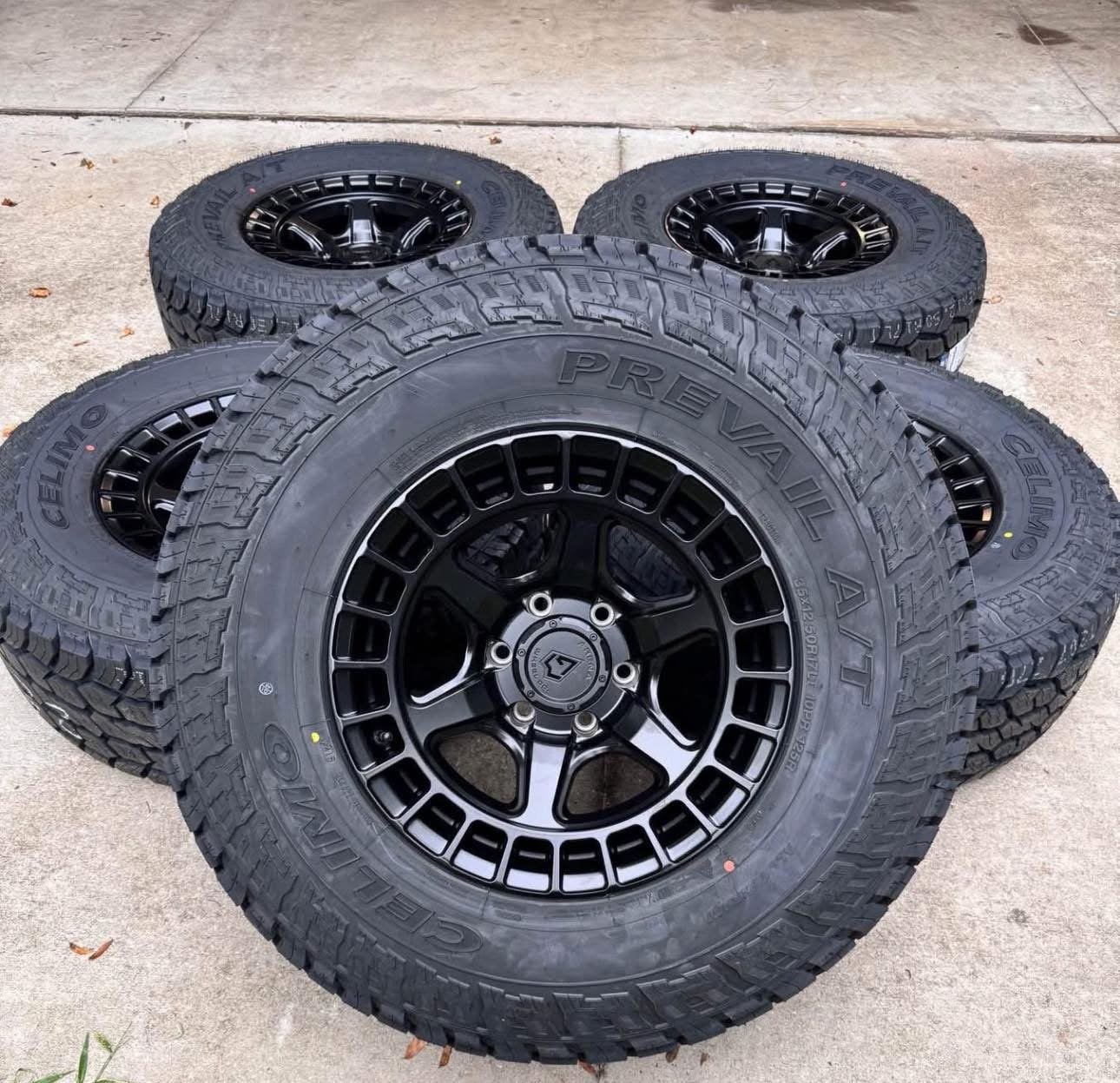 Ford Bronco wheels and tires 6×139.7 brand new - Image 3