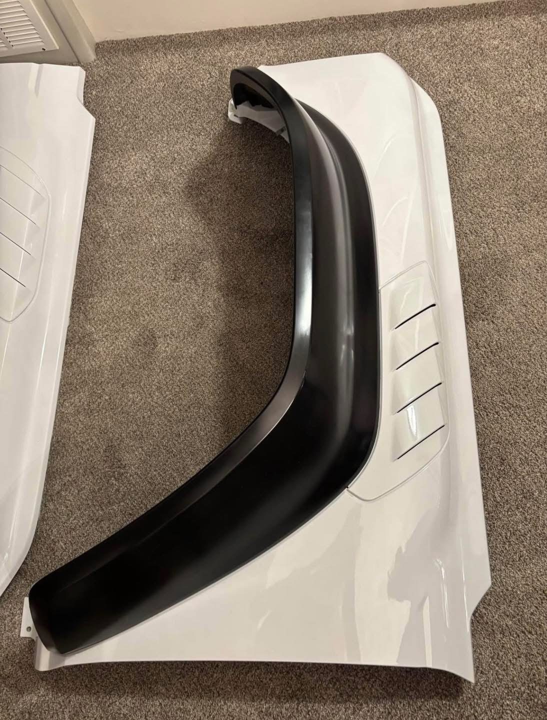 OEM Bronco Raptor PartsALL 4 Fenders & Flares, Hood, Front & Rear Steel Bumpers & Step Bars - Image 8